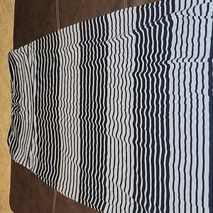 Old Navy Maternity Stripe stretch skirt Size XL Great condition 👌